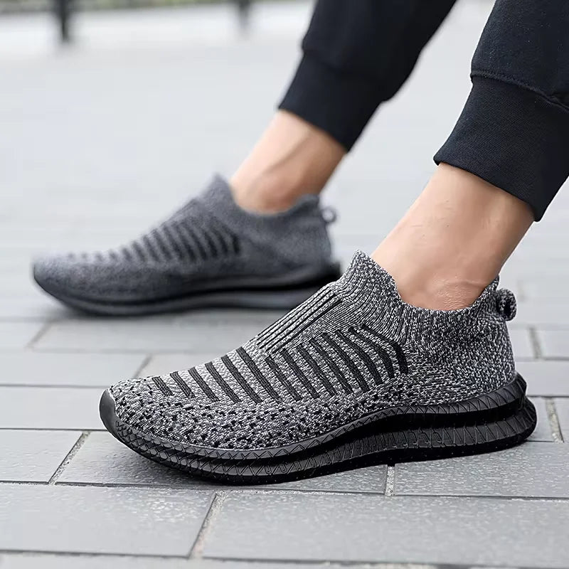 Fashionable Breathable Men's Sneakers