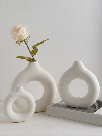 Circle Vase Flower Donut Shape Vase Living Room Decoration Nordic Style Plastic Vase Creativity Desktop Home Decoration Supply