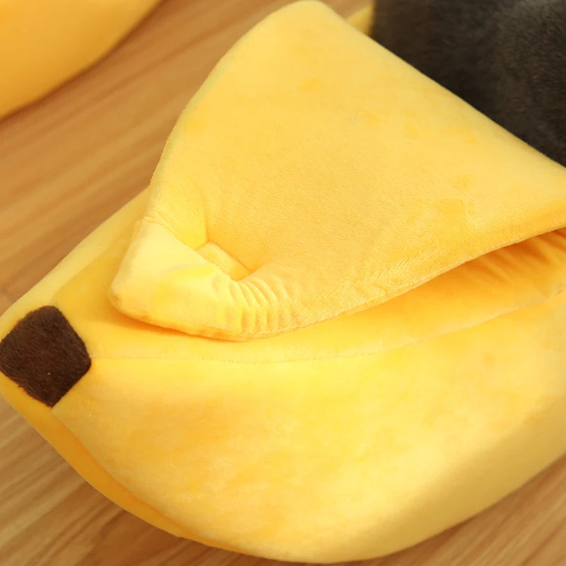 Banana Shaped Cozy Pet Bedding