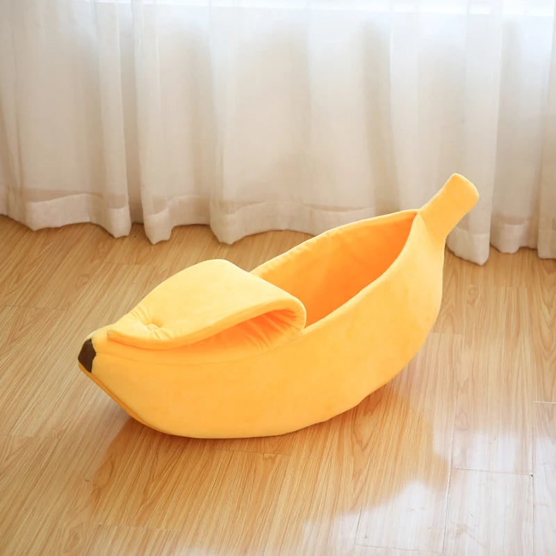 Banana Shaped Cozy Pet Bedding